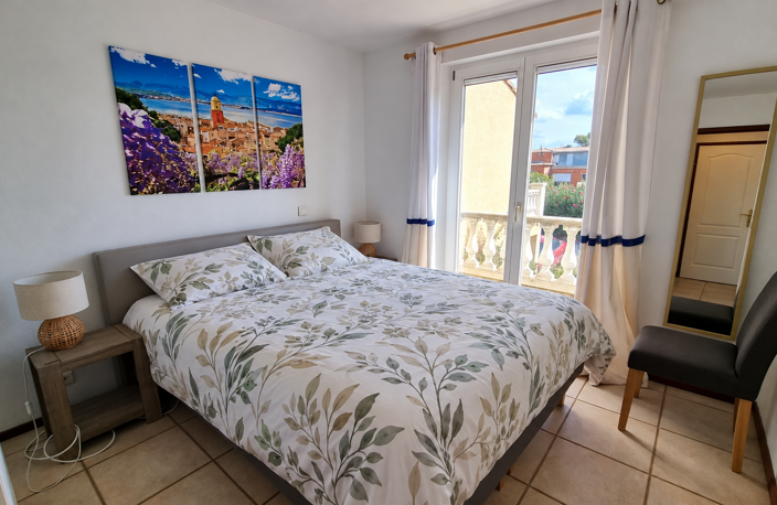 VAR (83) - À VENDRE - VIDAUBAN - Villa Triplex avec 3 chambr — photo 5