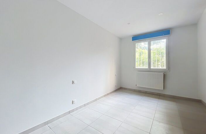 Maison familiale 130 m2, 4 Chambres, Jardin — photo 5