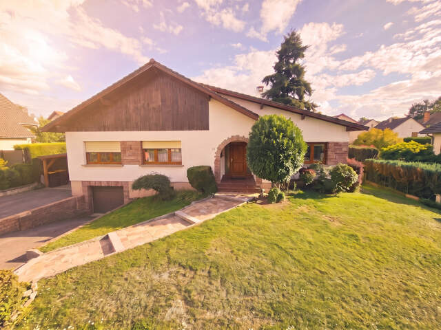 Superbe maison de plain-pied rénovée à Schoeneck   Confort, — photo du bien