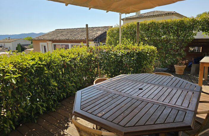 VILLA  ATTYPIQUE AU COEUR DU DOMAINE DE PONTROYAL — photo 5