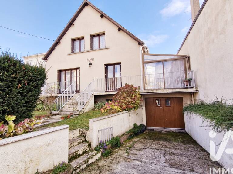 Vente Maison/villa 9 pièces — photo 1