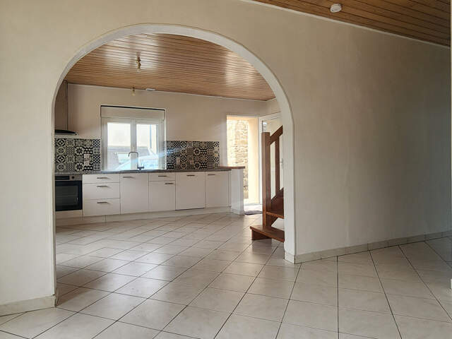 A LOUER Lannilis maison de bourg de 82 m2 — photo du bien