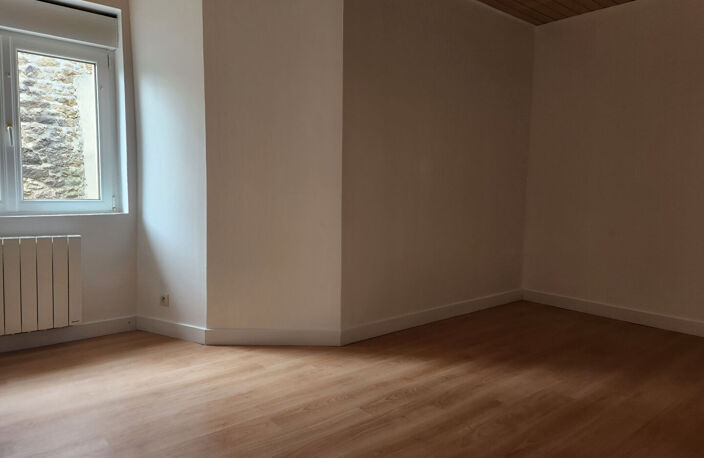 A LOUER Lannilis maison de bourg de 82 m2 — photo 3