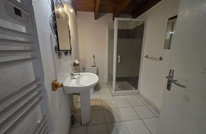 AUTERIVE-APPARTEMENT T1 bis 40 m2. CLIMATISATION! — photo 4