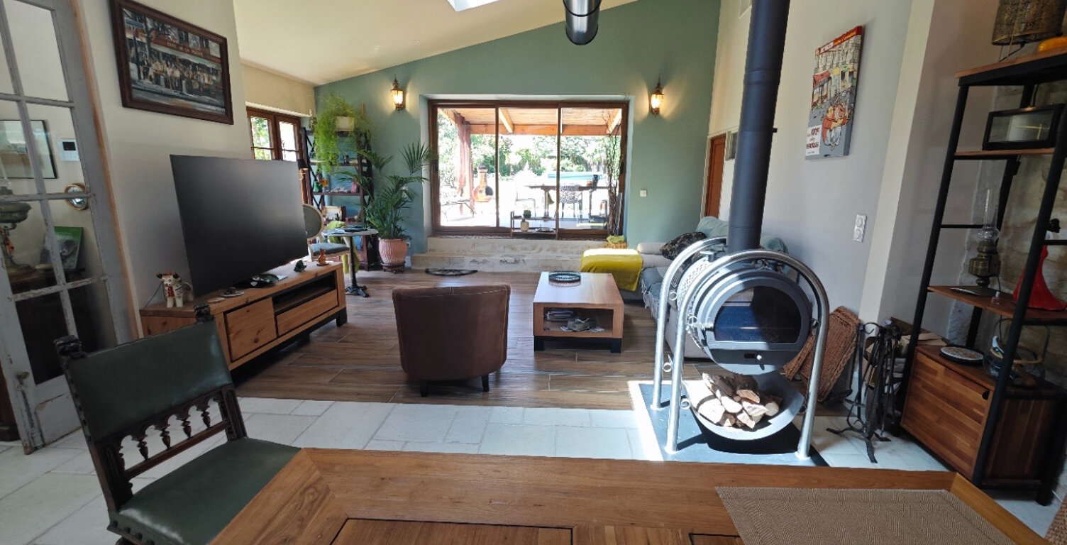 Maison de charme La Jarne 240 m2 — photo 1
