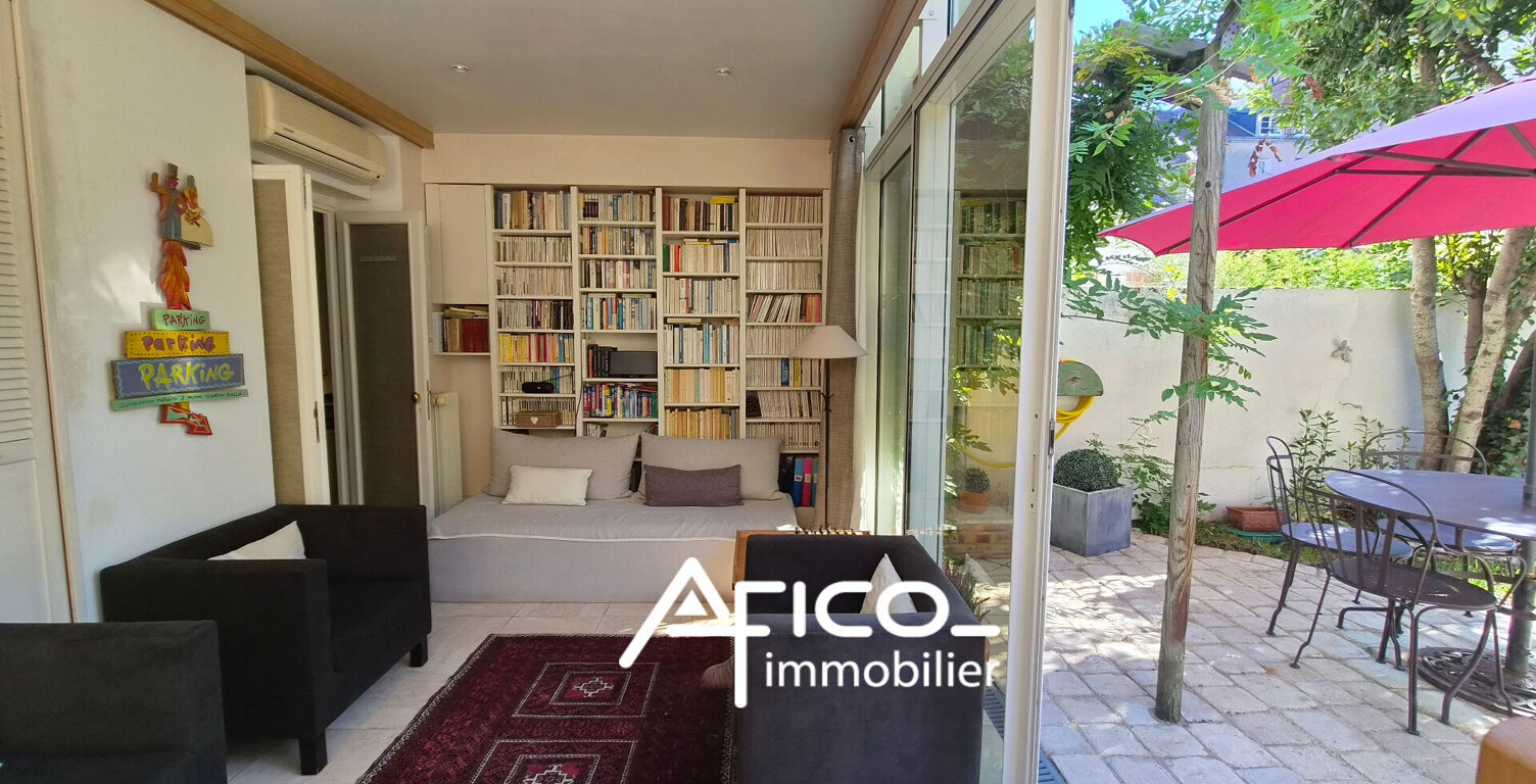 Maison - 136 m2 - Tours — photo 1