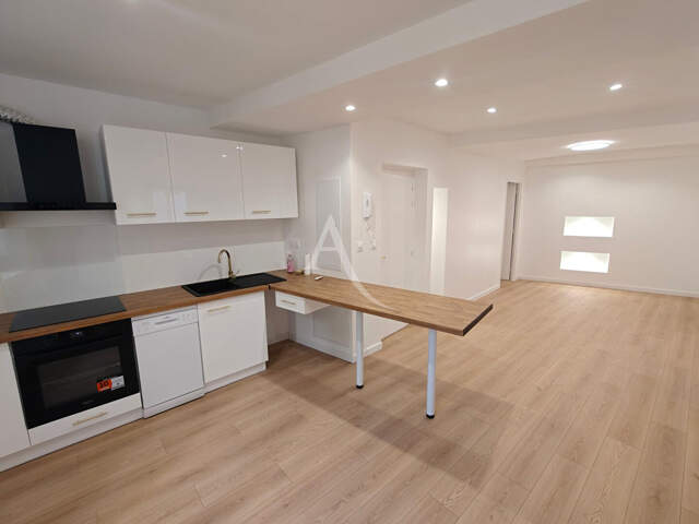 Appartement Jurancon T3 avec1 chambre et un bureau/chambre d'enfant — photo du bien