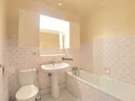 PROCHE GORBELLA : APPARTEMENT TYPE F1 AU 2EME ETAGE — photo 3