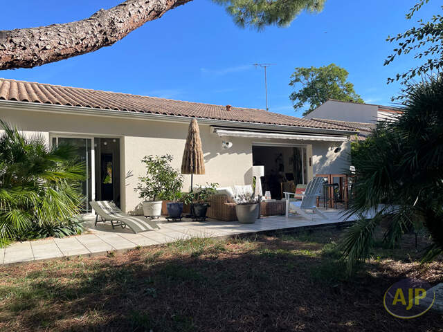 Maison Saintes 4 pièce(s) 92 m2 — photo du bien