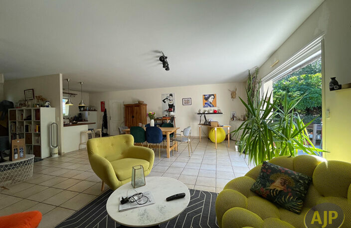 Maison Saintes 4 pièce(s) 92 m2 — photo 4