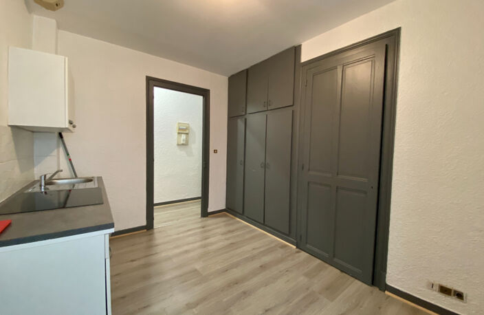 APPARTEMENT VOIRON - 1 pièce - 27,32 m² — photo 3