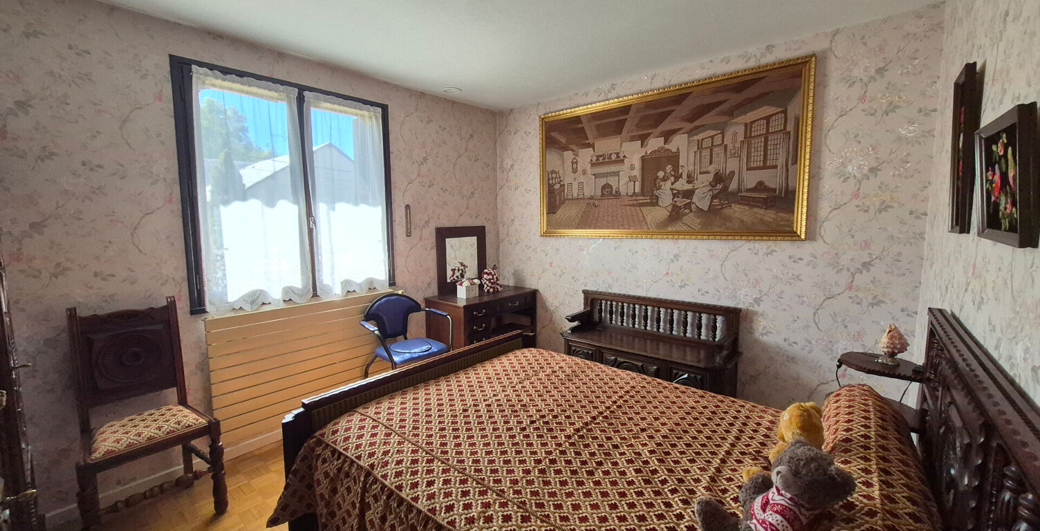 Maison de Type 5, 98 m², garage, terrain de 685 m², ESPALION — photo 1