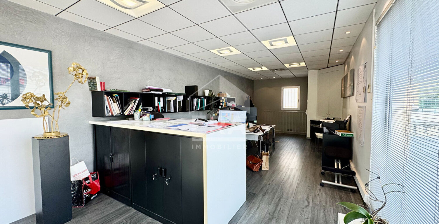 Bureaux Mouans Sartoux 78.17 m² — photo 1