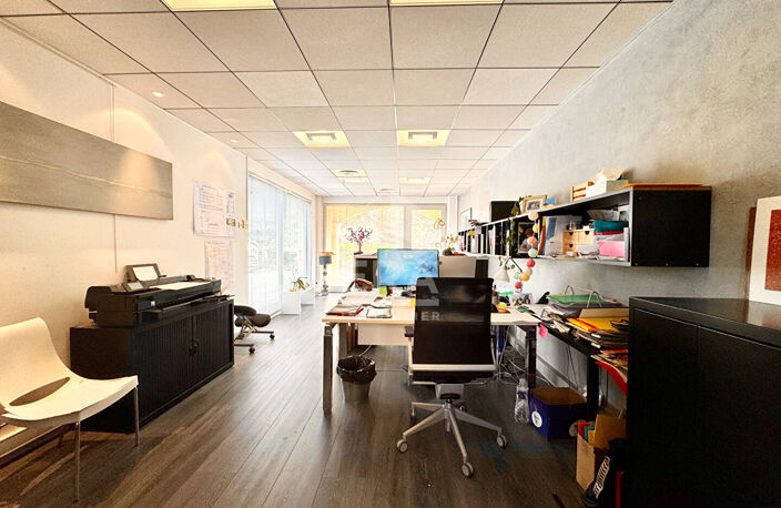 Bureaux Mouans Sartoux 78.17 m² — photo 2