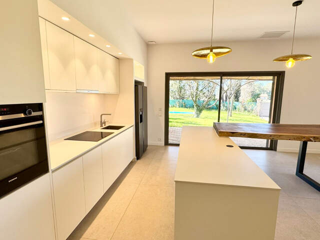 LUYNES  VILLA NEUVE 130M² PISCINE IBS BLAQUE — photo du bien