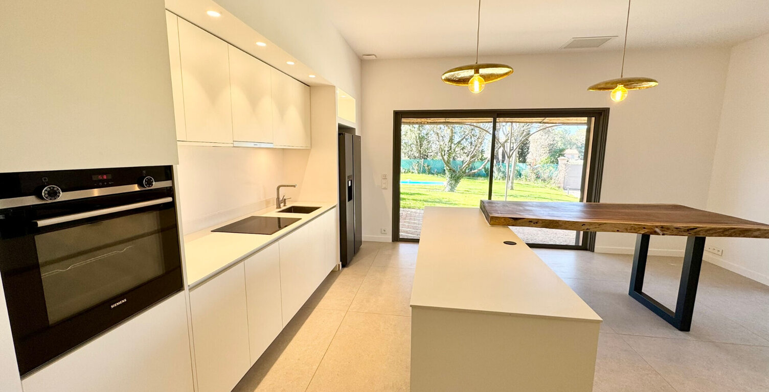 LUYNES  VILLA NEUVE 130M² PISCINE IBS BLAQUE — photo 1