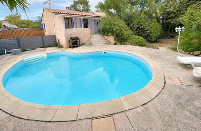 Maison de plain-pied de 80 m² avec piscine - La Fare les oliviers — photo du bien
