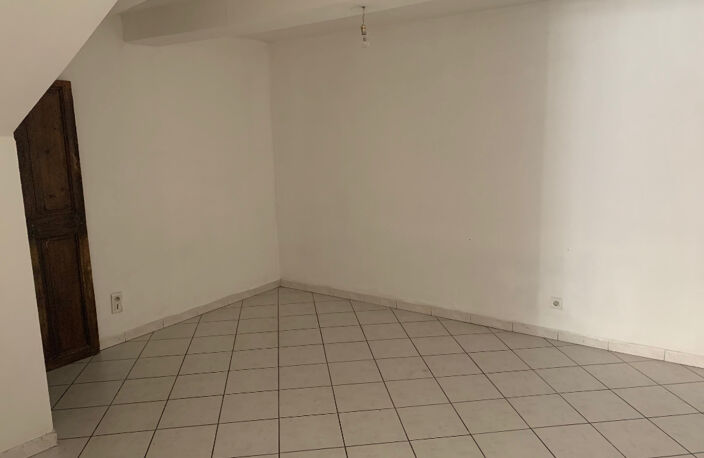 Local Commercial - Les Milles - 2 pièces - 55m² — photo 4