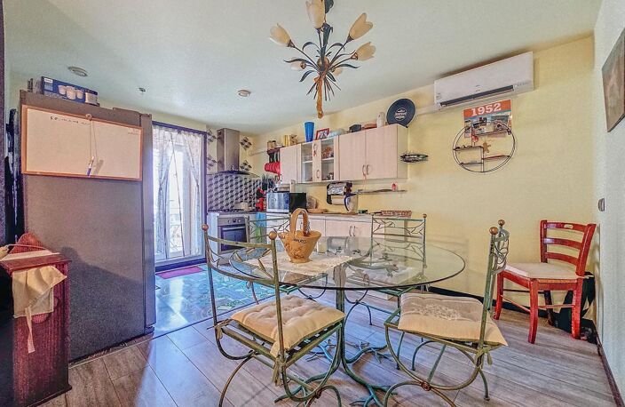Appartement en très bon état avec balcon et grand garage — photo 2