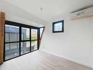 Immeuble faisant office d'une maison ou appartement — photo 2