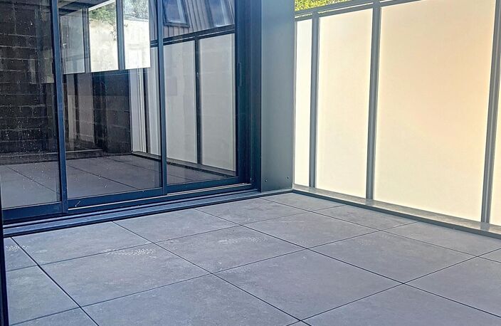 Immeuble faisant office d'une maison ou appartement — photo 4