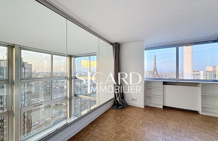 Duplex dernier étage vue tour Eiffel — photo 3