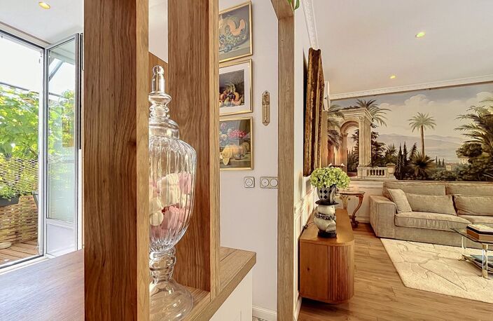 APPARTEMENT D'EXCEPTION - HAUT DE VILLA DE STYLE HAUSSMANIEN - TERRASSE 32 M2 - BALCON VEGETALISE - MOUANS SARTOUX CENTRE — photo 3