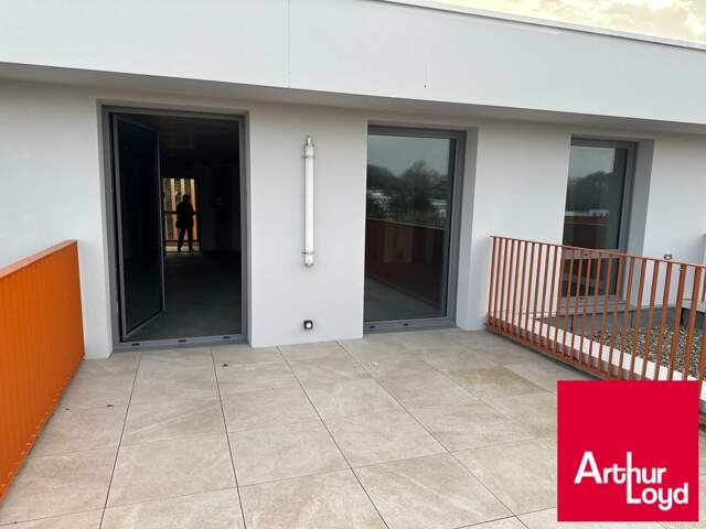 BUREAUX à VENDRE — photo du bien