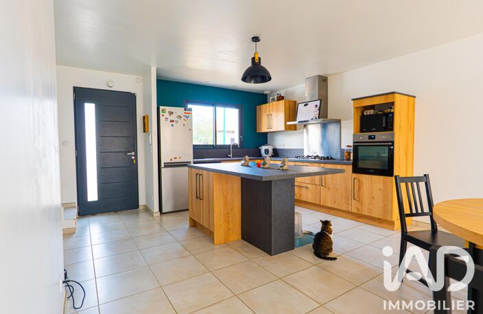 Vente Maison/villa 4 pièces — photo 2