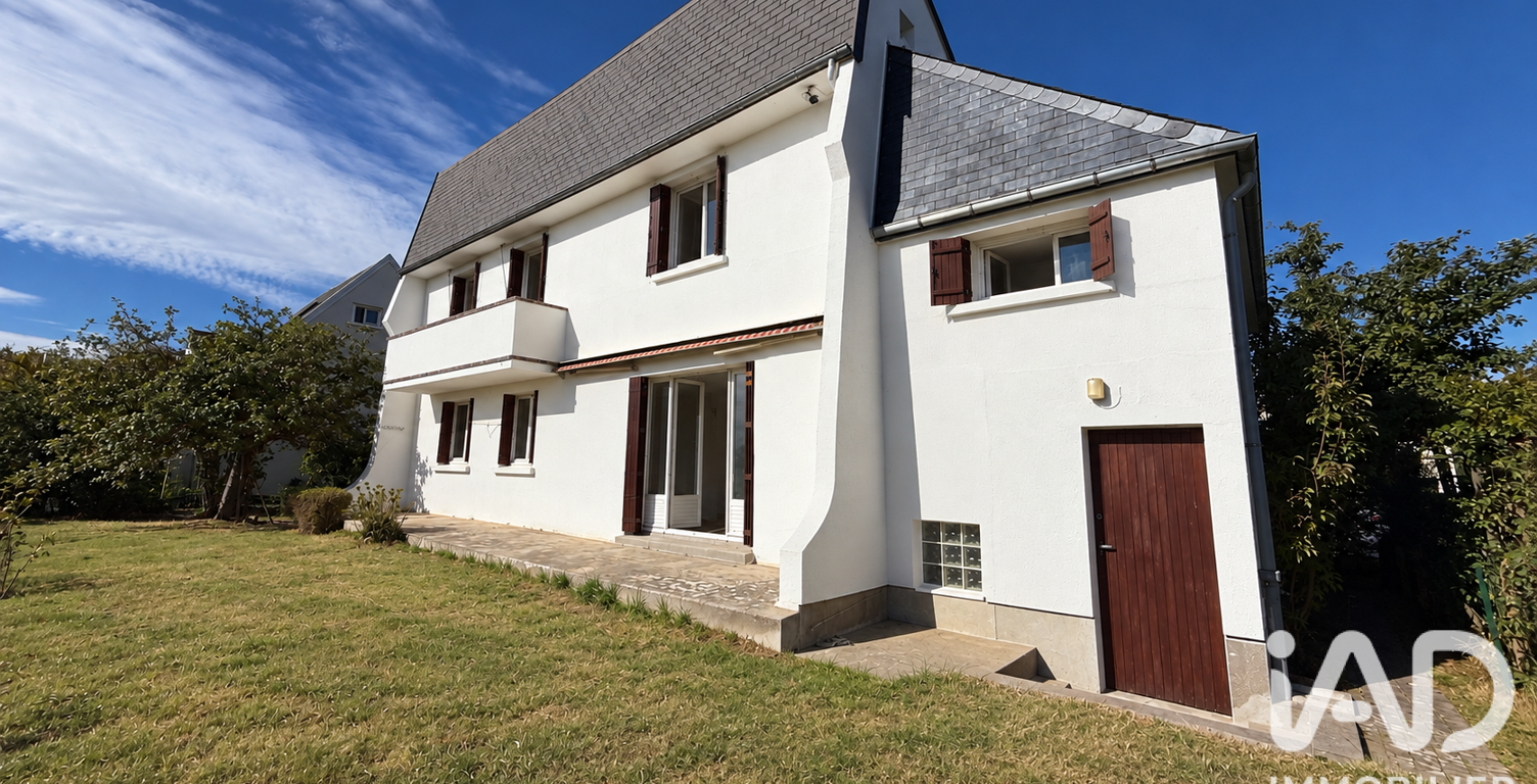 Vente Maison/villa 8 pièces — photo 1