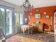 APPARTEMENT LUMINEUX AVEC ASCENSEUR, GARAGE ET CAVE — photo 2