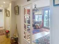 APPARTEMENT LUMINEUX AVEC ASCENSEUR, GARAGE ET CAVE — photo 3