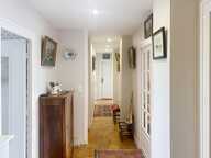 APPARTEMENT LUMINEUX AVEC ASCENSEUR, GARAGE ET CAVE — photo 4
