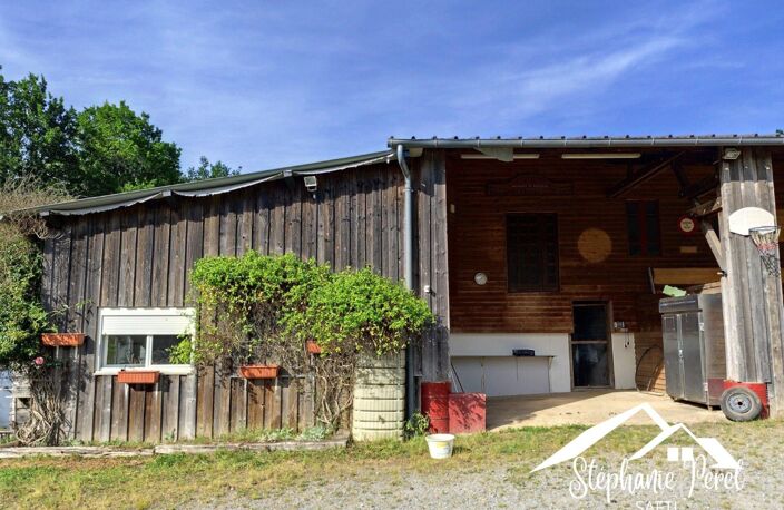 Bâtiment de 300 m² avec 1,44 hectare de terrain  de nombreuses possibilités d'exploitation — photo 2