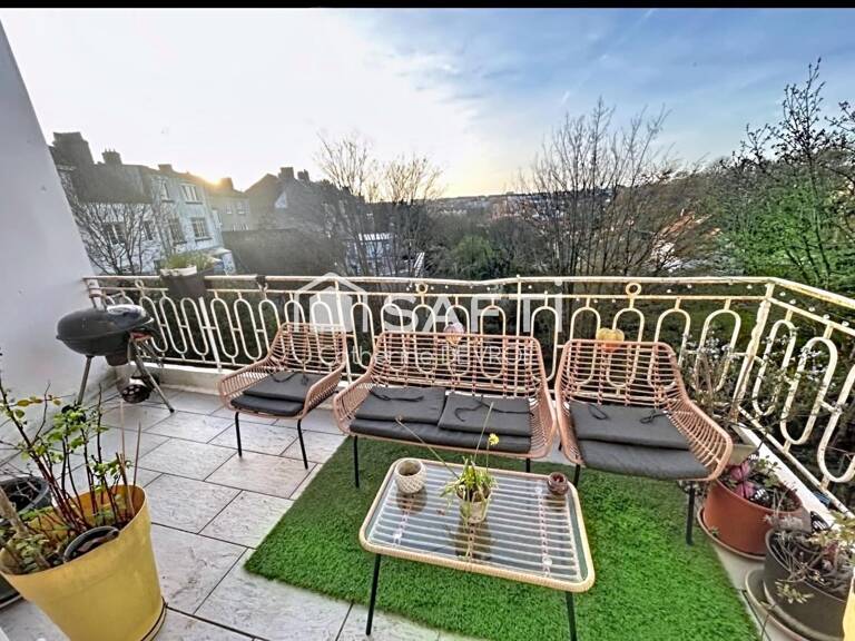 Belle terrasse, commerces et écoles à proximité — photo 1