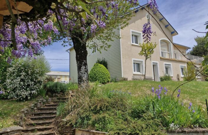Belle maison familiale avec grands volumes — photo 2