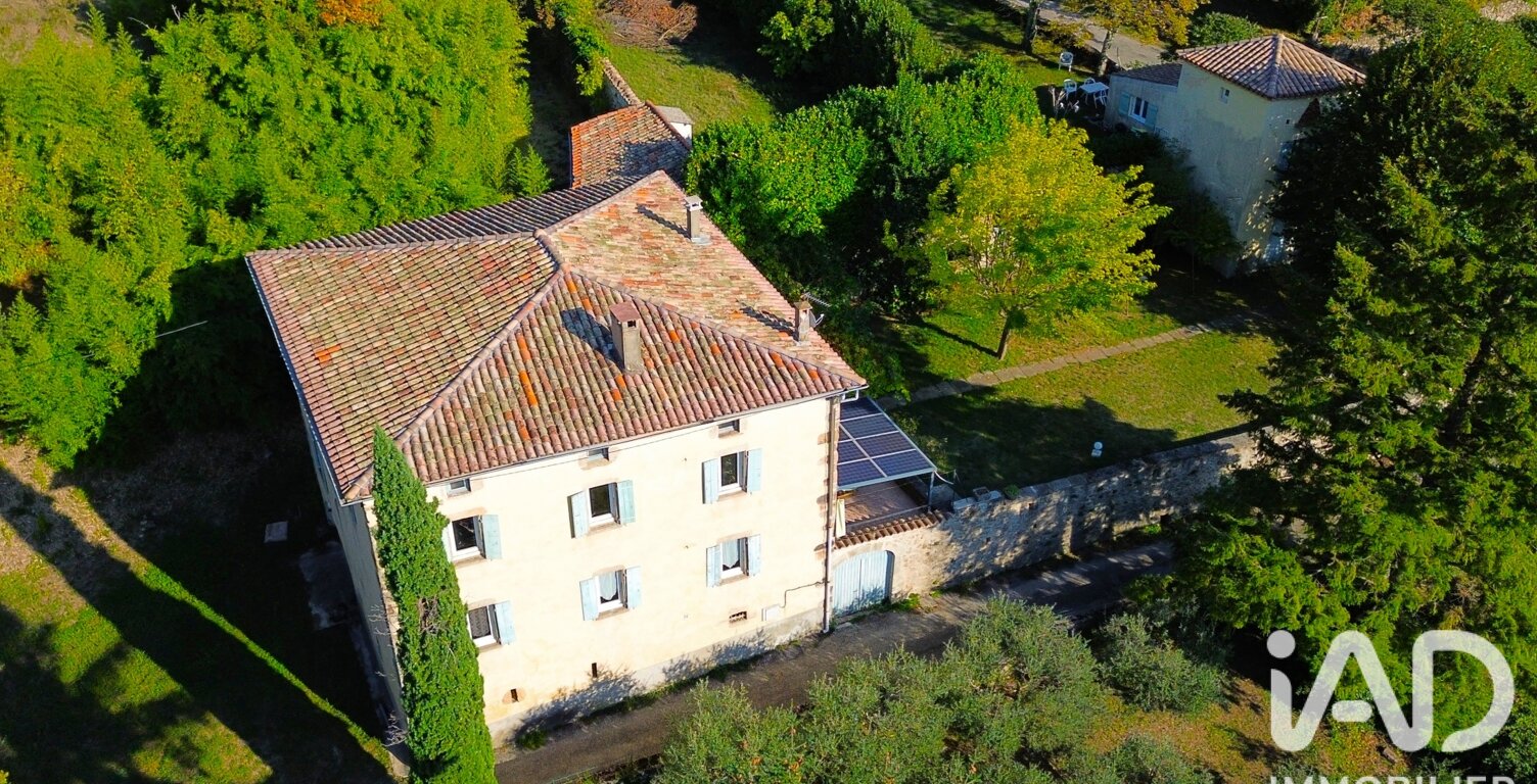 Vente Maison/villa 8 pièces — photo 1