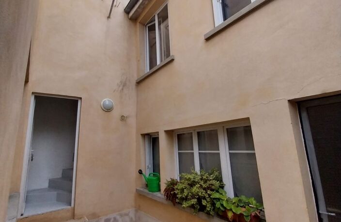 Vente Immeuble 109 m&sup2; — photo 2