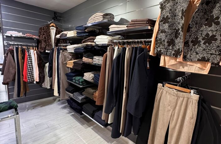 Vente Habillement, Textile 67 m&sup2; — photo 5