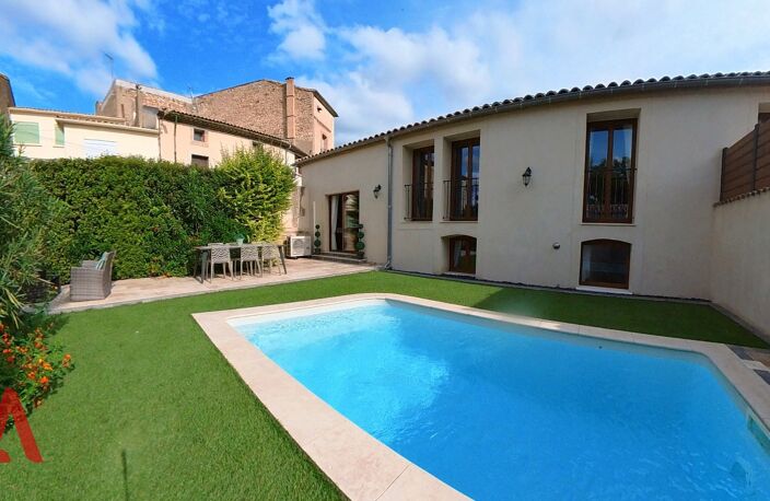 Exceptionnelle grange rénovée composée de deux habitations indépendantes avec deux piscines privées — photo 2