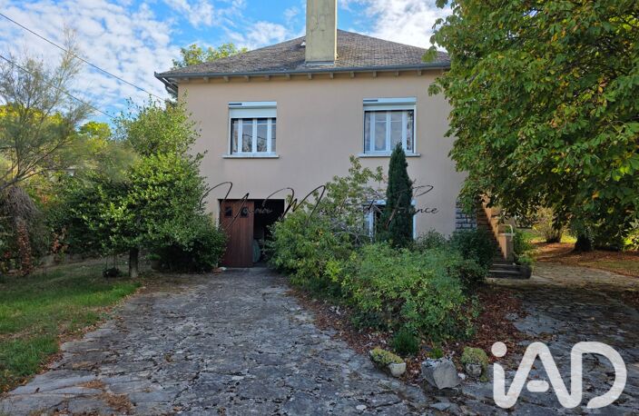Vente Maison/villa 8 pièces — photo 2