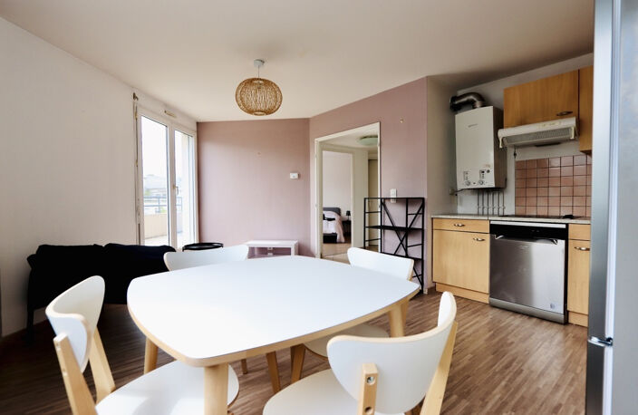 T2 meublé - 6 rue Villon — photo 2