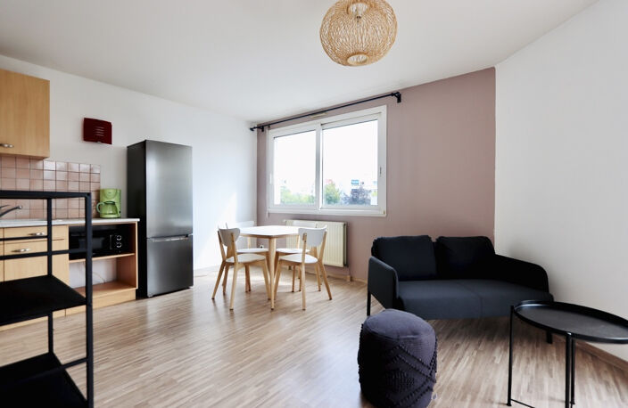 T2 meublé - 6 rue Villon — photo 3