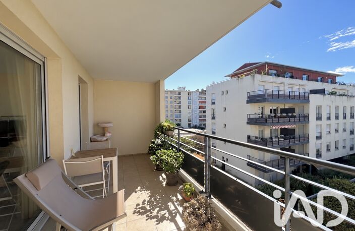 Vente Appartement 3 pièces — photo 2