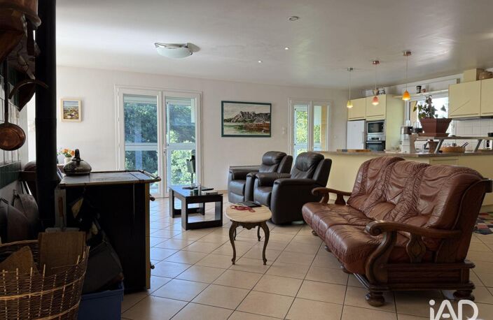 Vente Maison/villa 7 pièces — photo 2