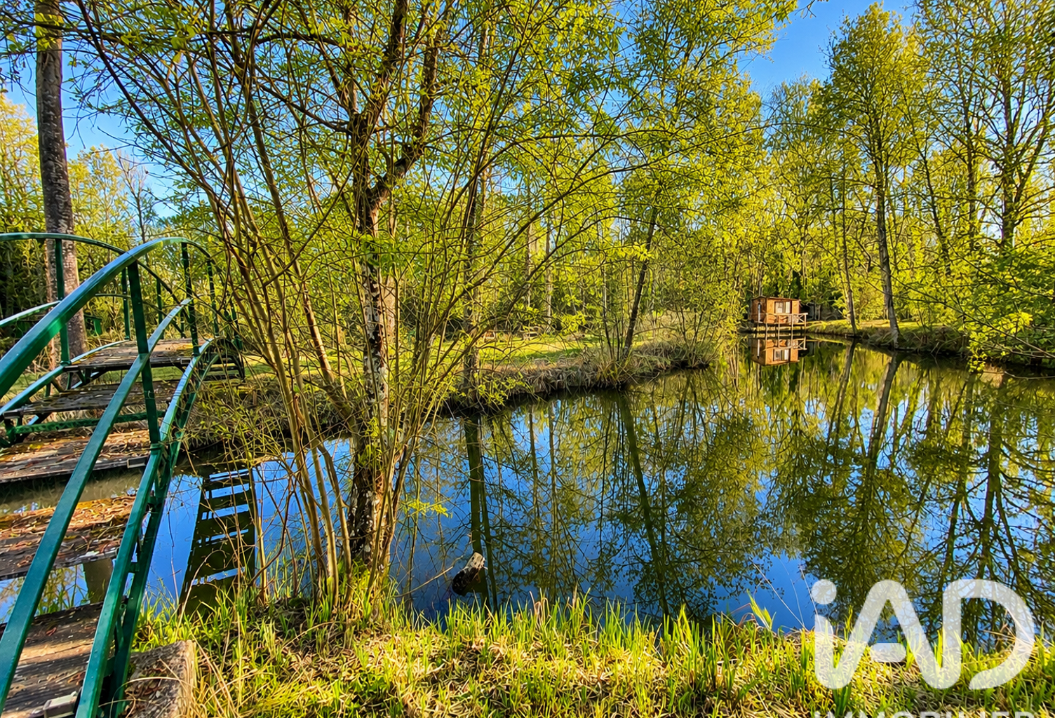 Vente Terrain 5 098 m&sup2; — photo 1