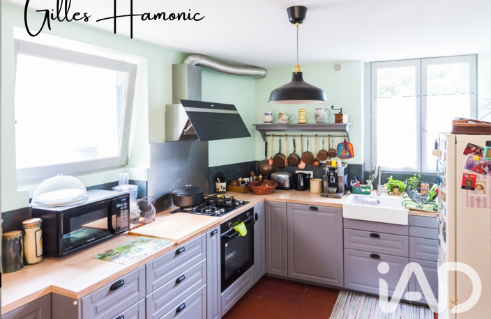 Vente Maison/villa 8 pièces — photo 2