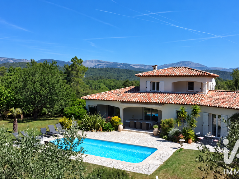 Vente Maison/villa 7 pièces — photo 1
