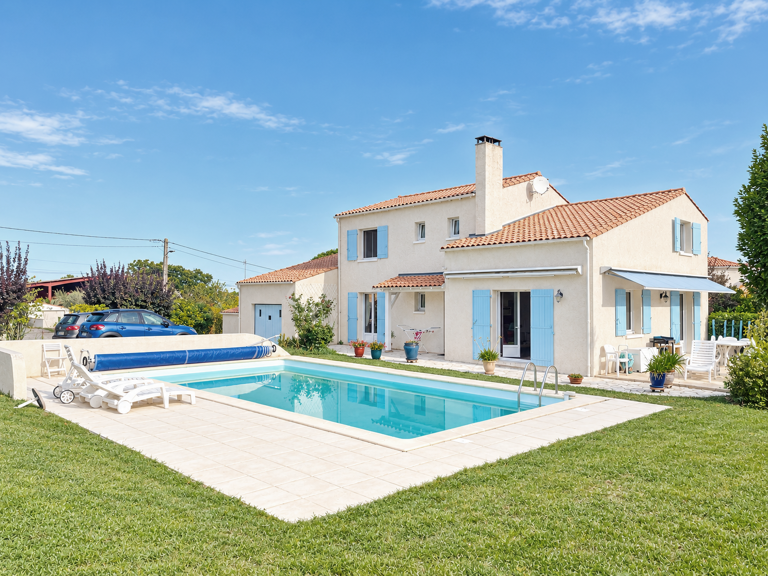 Breuillet, maison spacieuse au calme — photo 1