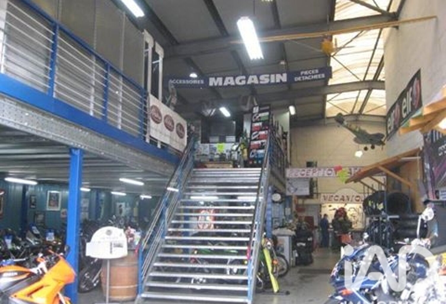 Vente Garage, Station-service — photo 1